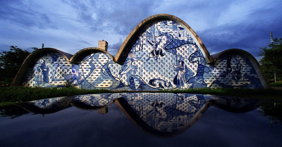Oscar Niemeyer, Chiesa di San Francesco d'Assisi, Belo Horizonte, Minas Gerais, Brasile