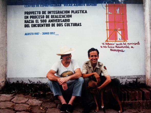 El maestro AURELIO C. con su alumno pintor/policia JORGE FRANCO en el CEMOAR iniciando el Proyecto en el 1987