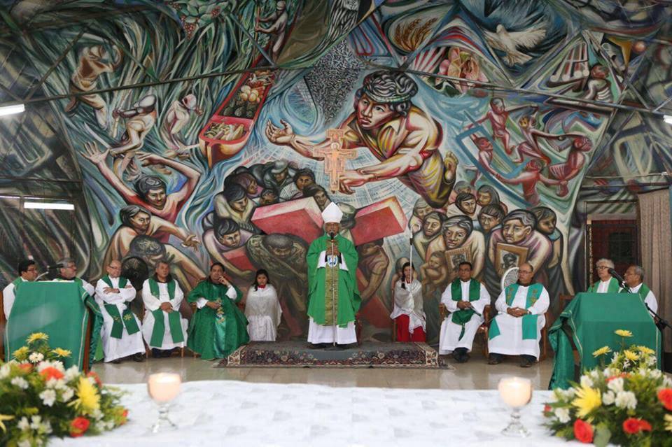 El cardenal Polito (Leopoldo Brenes) junto a parte de la conferencia episcopal de Nicaragua.