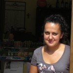 10 agosto, Galdo (frazione di Pollica) - Monica, gestore del Caffè letterario a Galdo, frazione di 90 anime di Pollica