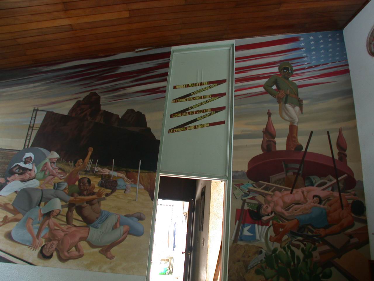 Detalle de una pintura mural del Maestro AURELIO C. en el CEMOAR, Managua, Nicaragua